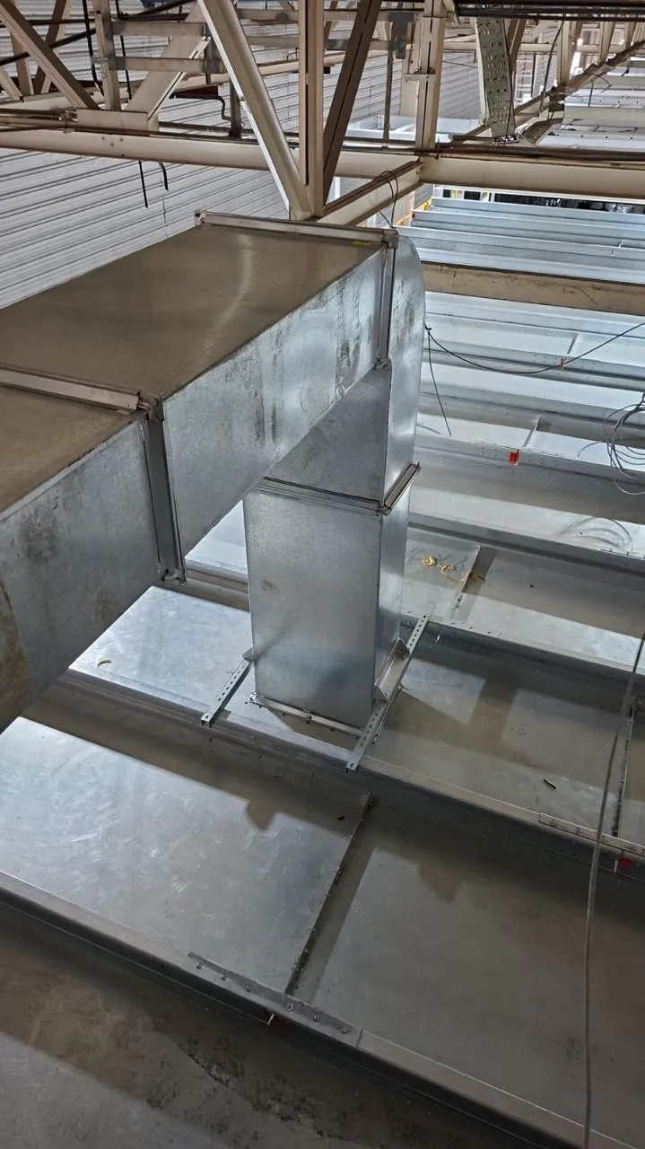 Montaje torres enfriamiento chillers — MCM3 SRL