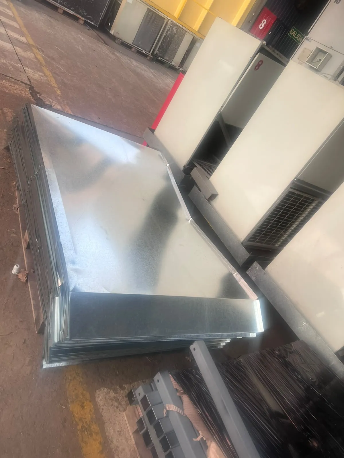 Fabricación de componentes para luceras, Arcor Pacheco — MCM3 SRL (foto 28)